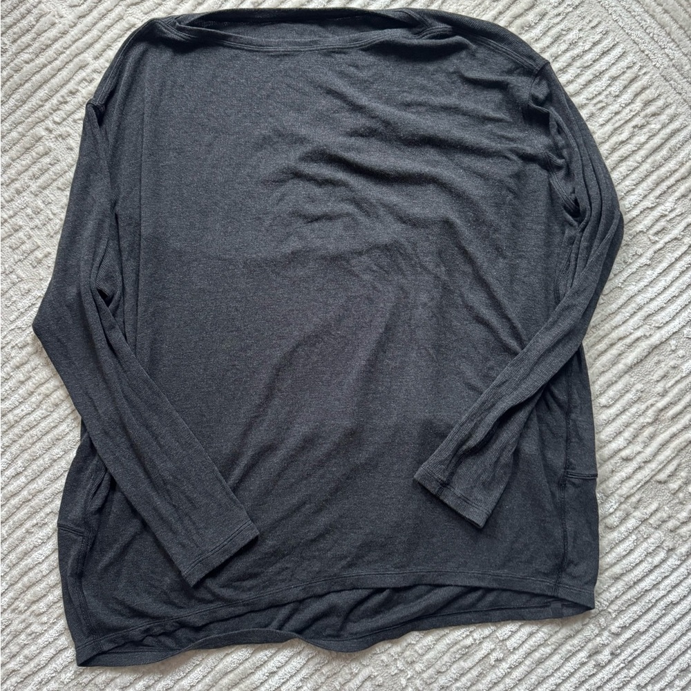 Women’s Long-Sleeve Crew Neck Shirt - Black